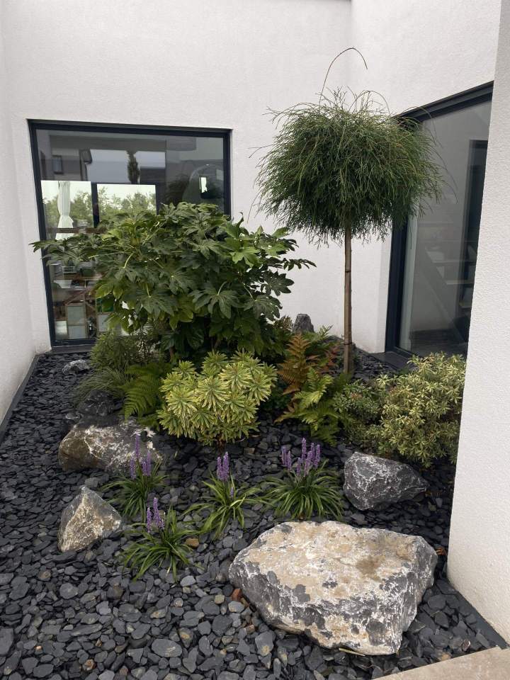 Jardinier Pierrevillers